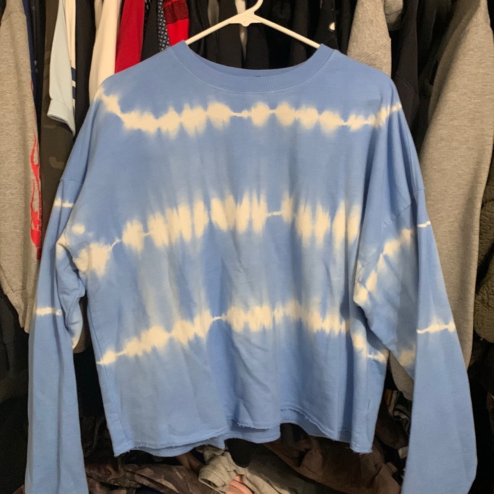 Sky blue tie die
